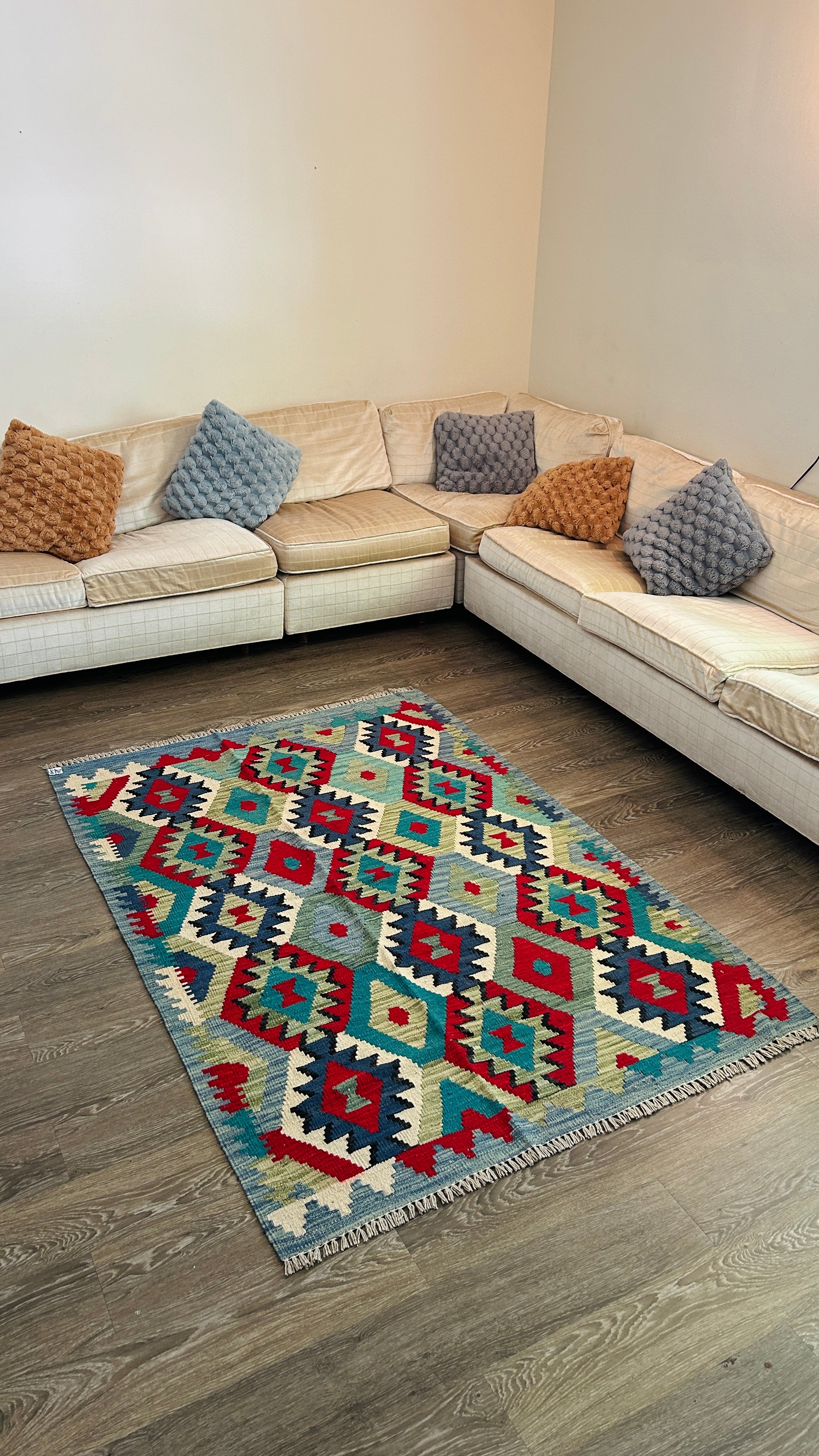 Kilim Rug 4'1