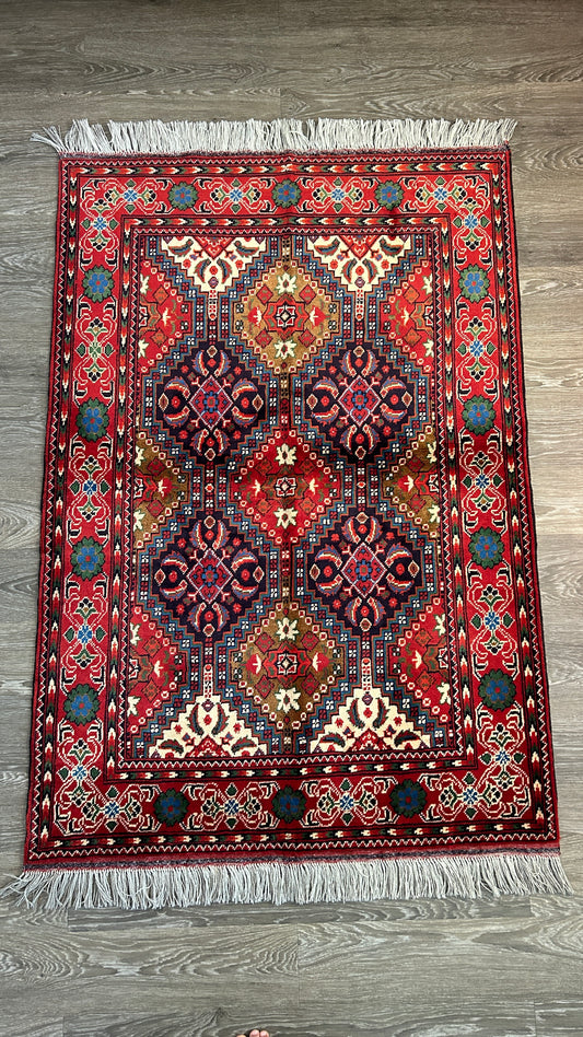 Handmade Rug 3'2" x 5'1”